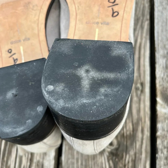 DOLCE VITA ~ Grey Booties with Dual Zipper - Picture 5 of 8